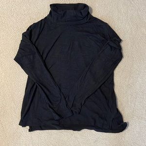 Black Madewell turtleneck in excellent condition. Size Large.